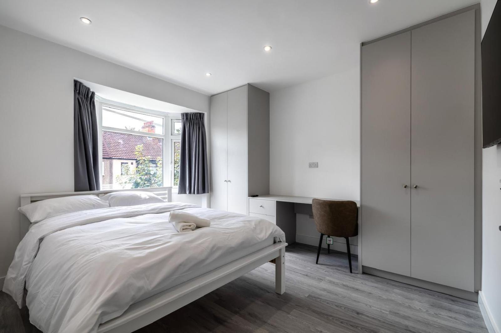 Modern Home With Driveway Parking For 2 Vehicles, Near Tottenham Hotspur Stadium, White Hart Lane Train Station Лондон Екстериор снимка