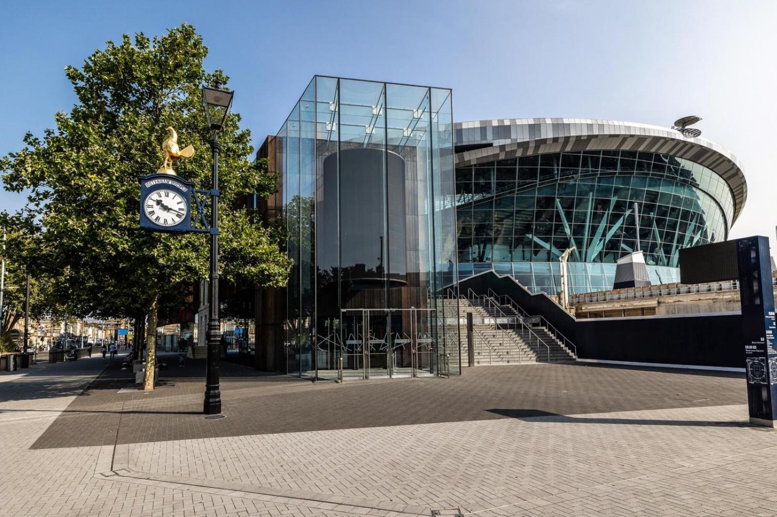 Modern Home With Driveway Parking For 2 Vehicles, Near Tottenham Hotspur Stadium, White Hart Lane Train Station Лондон Екстериор снимка