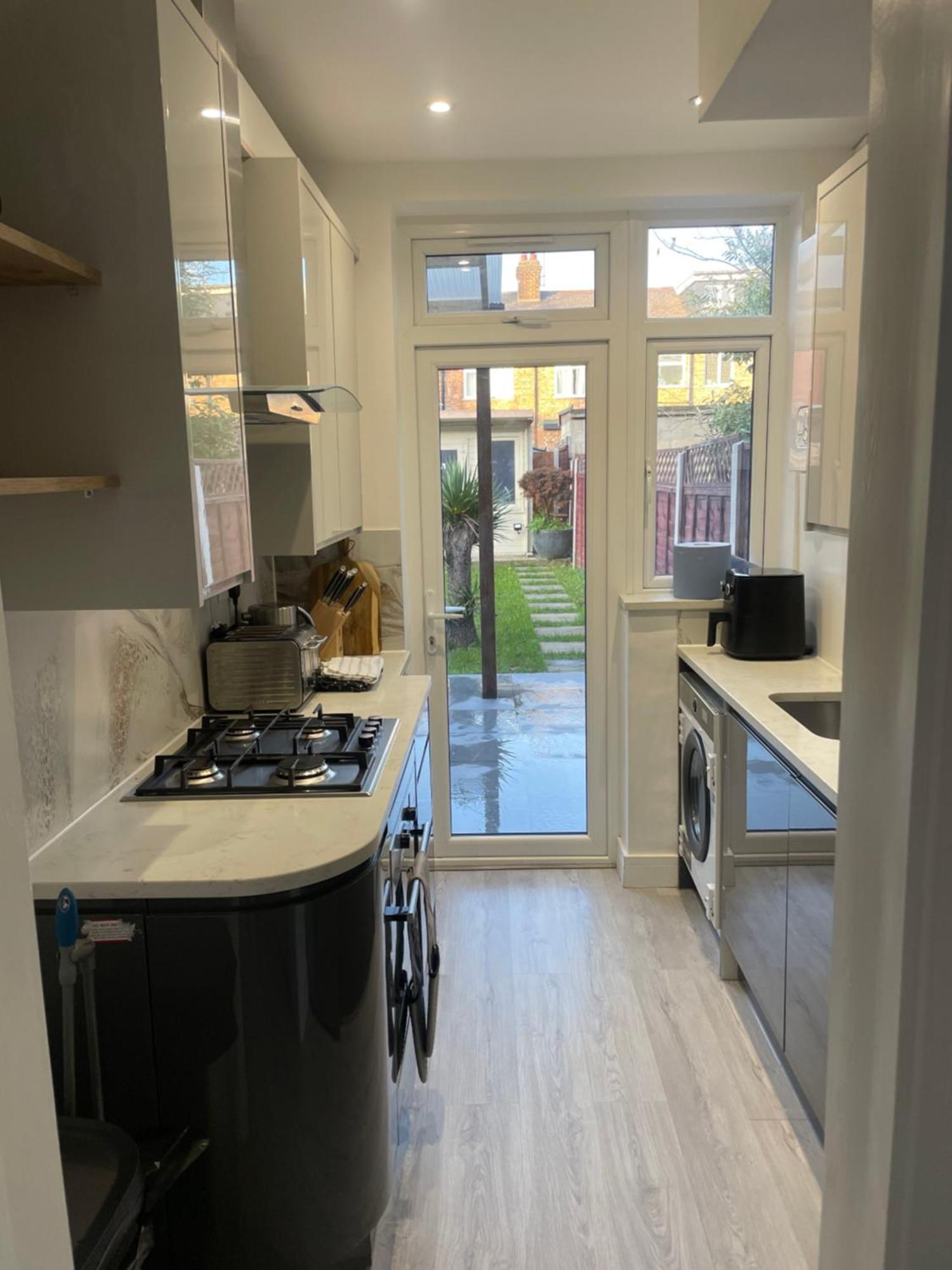 Modern Home With Driveway Parking For 2 Vehicles, Near Tottenham Hotspur Stadium, White Hart Lane Train Station Лондон Екстериор снимка